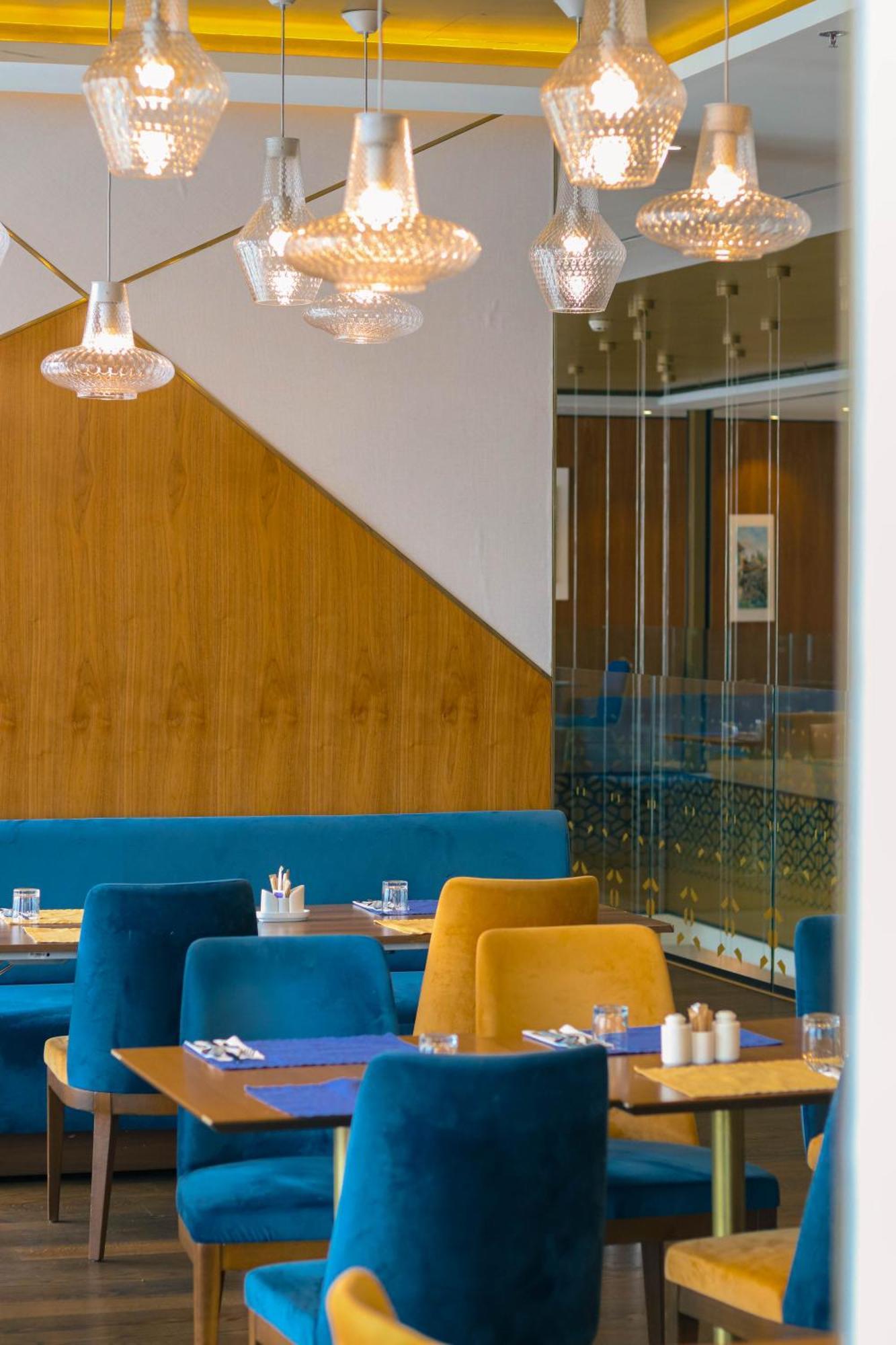 Swissotel Сараєво Екстер'єр фото Restaurant