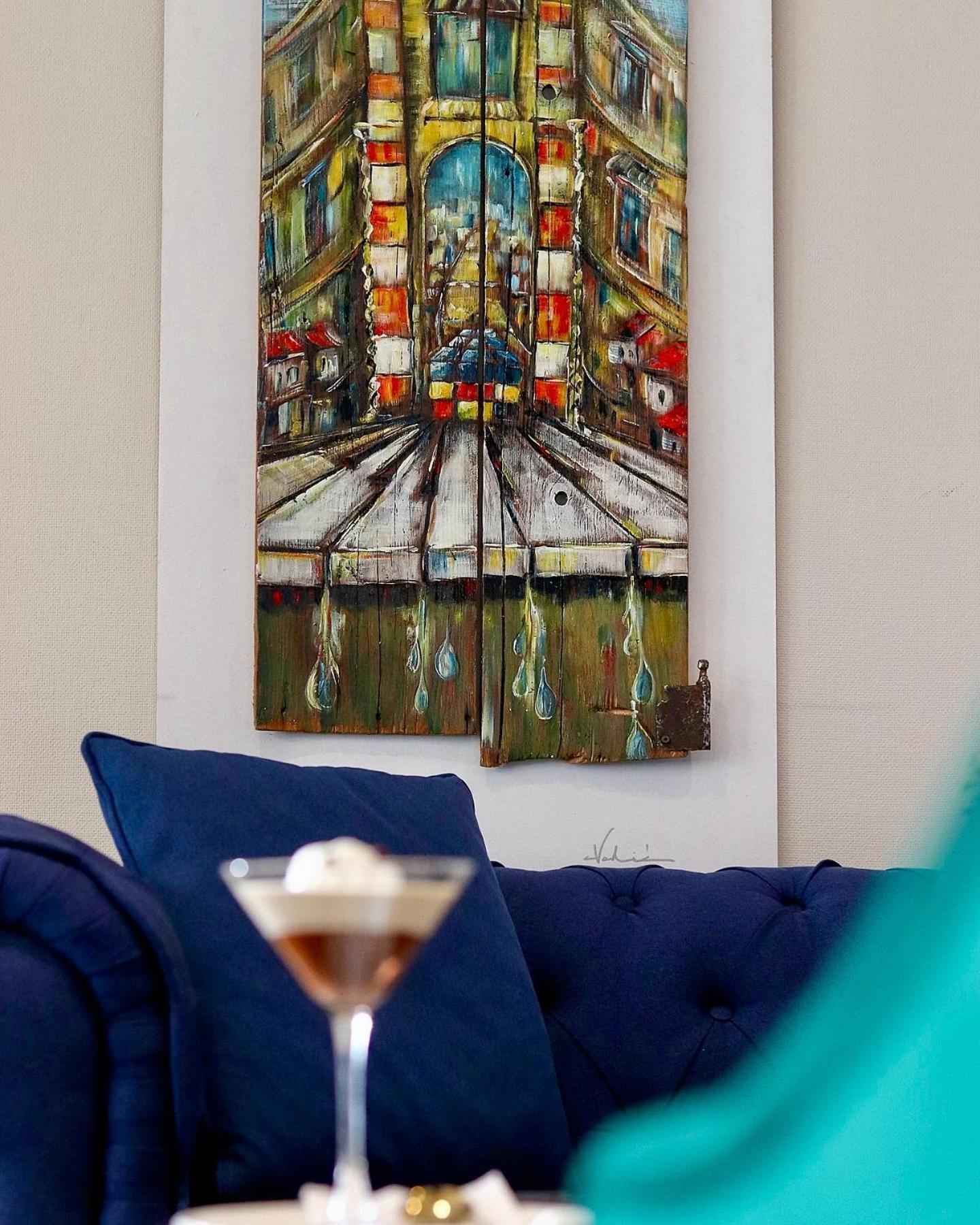 Swissotel Сараєво Екстер'єр фото A painting by the artist
