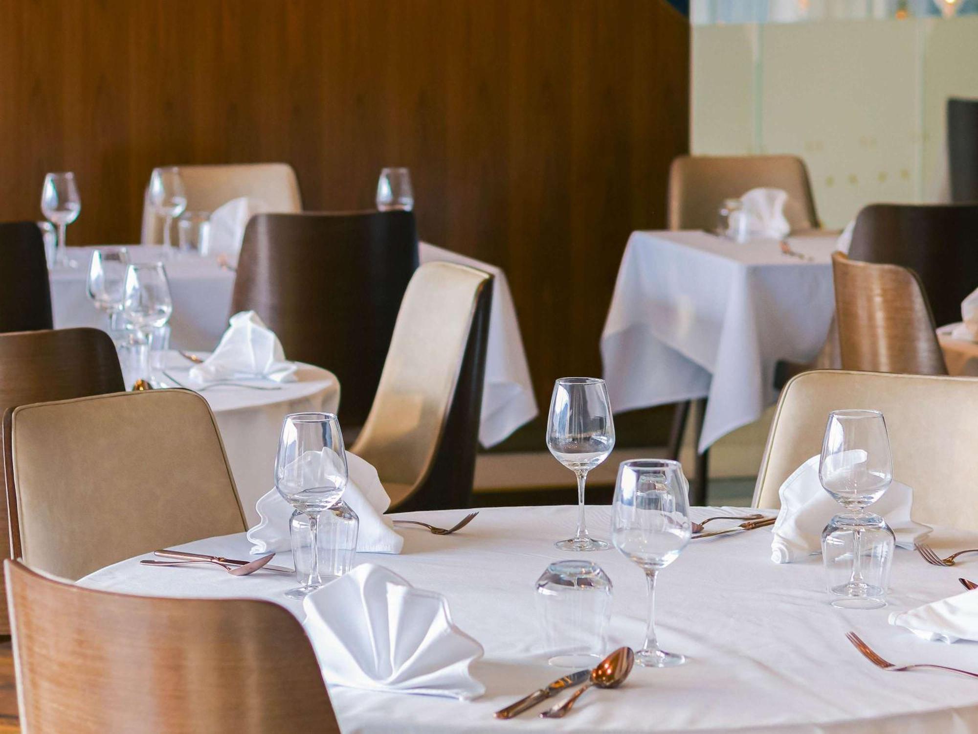 Swissotel Сараєво Екстер'єр фото